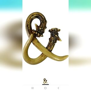 Pine Ridge 6" Antler & sign